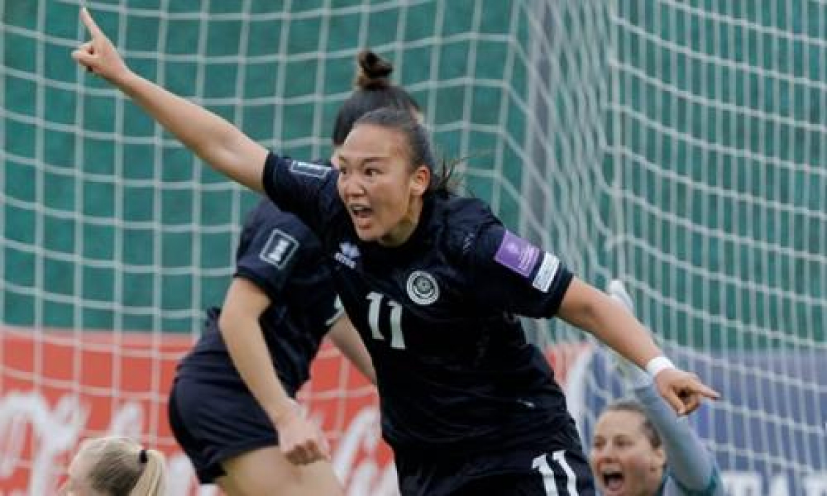 Женская сборная Казахстана поднялась в рейтинге ФИФА