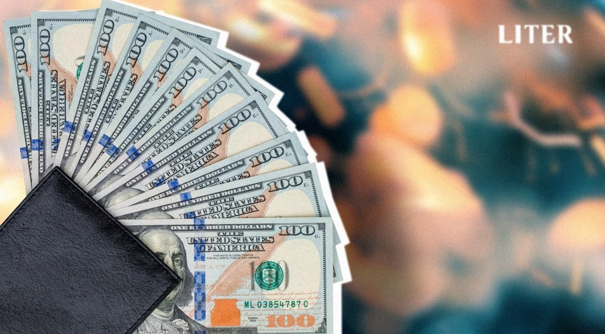 Курсы валют снова качнулись: сколько стоят доллар и евро в Казахстане