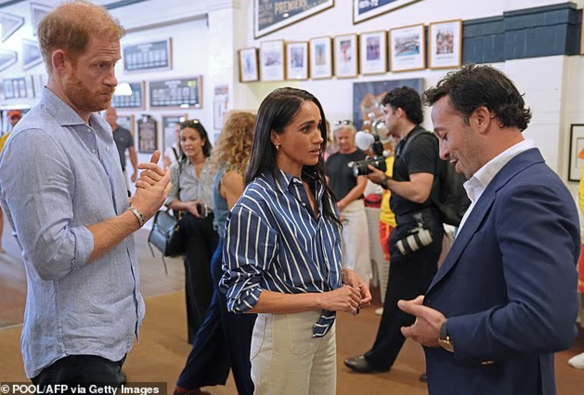 Меган Маркл оказалась в центре скандала из-за рекламы с участием выживших во время теракта