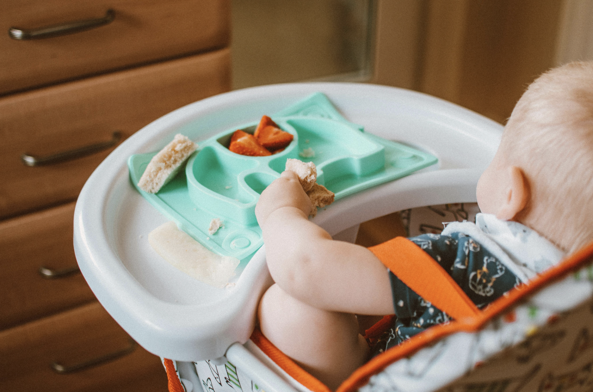 Скандал вокруг детского питания HiPP: казахстанцев призвали к бдительности при покупке