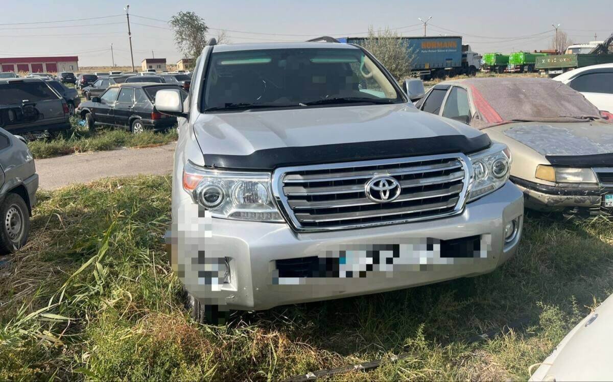 Штрафстоянки переполнены в Экибастузе: на ситуацию отреагировал аким