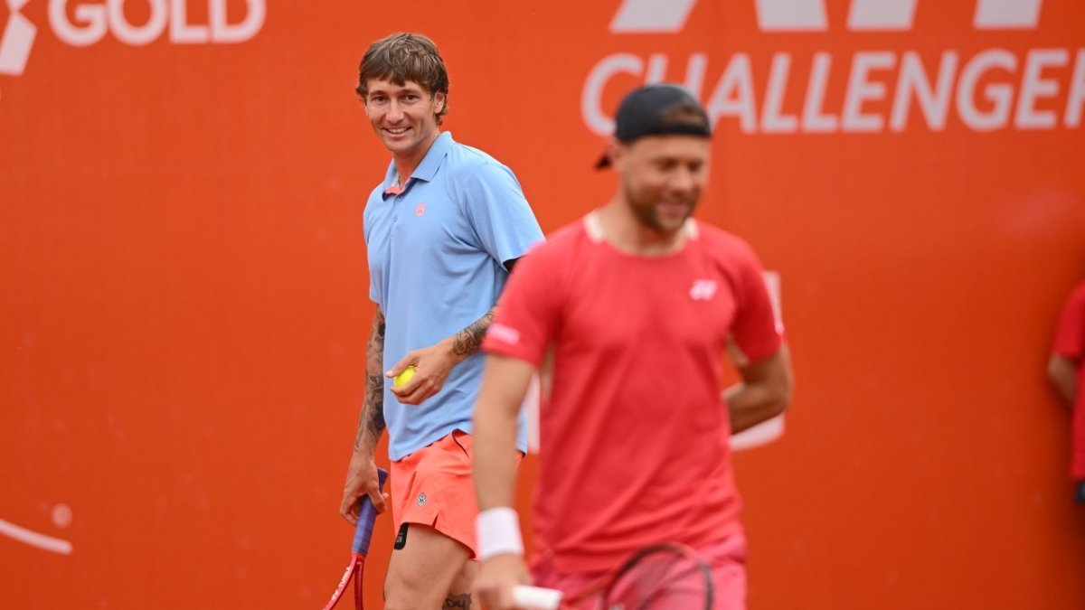 Денис Евсеев завоевал путевку в четвертьфинал “Челленджера”