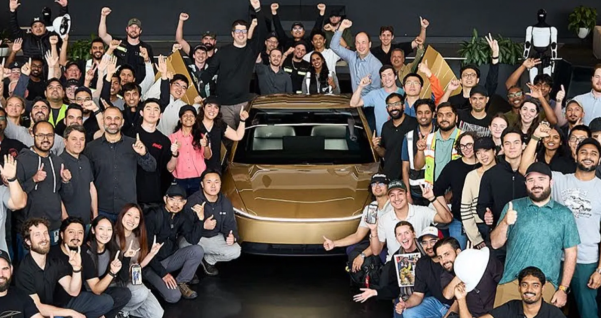 Без руля и водителя: Tesla начала производство нового Cybercab