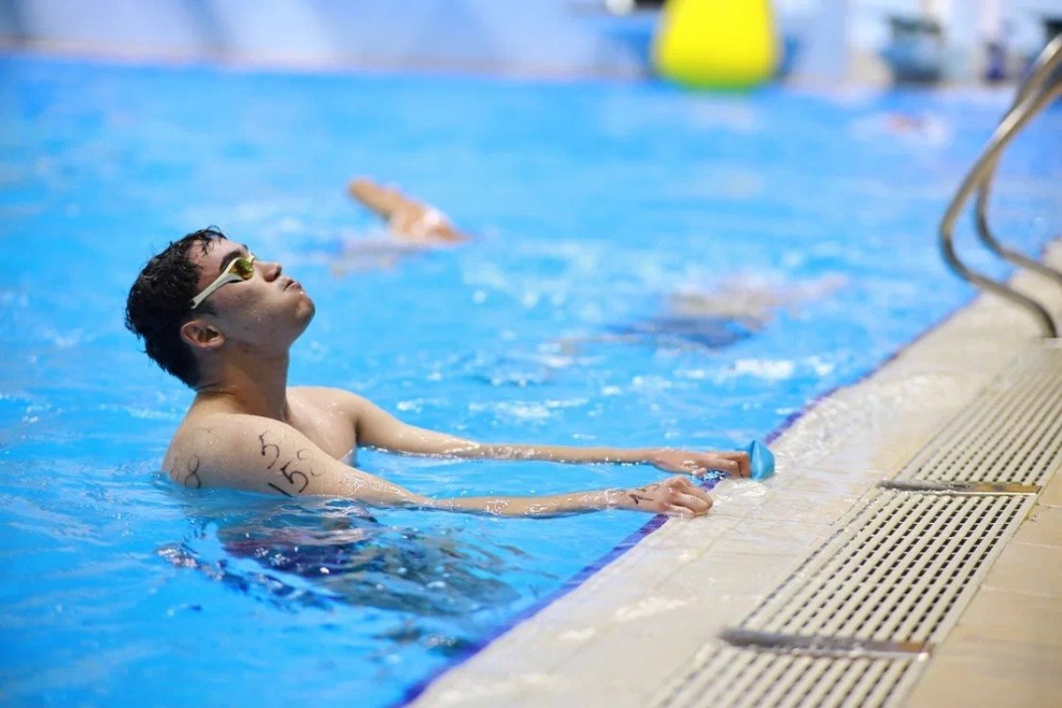 Гвардеец из Астаны победил на престижном турнире по плаванию