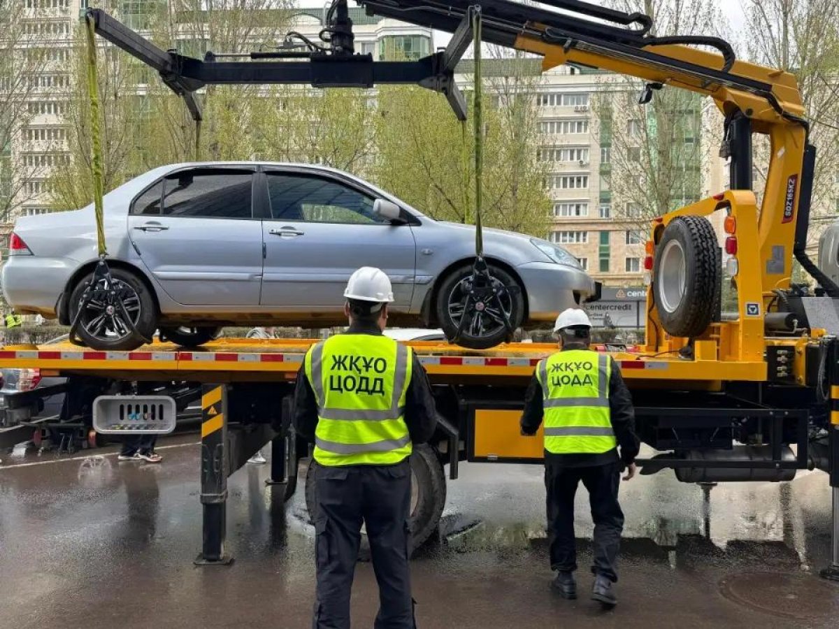 Эвакуация автомобилей стала платной в Астане
