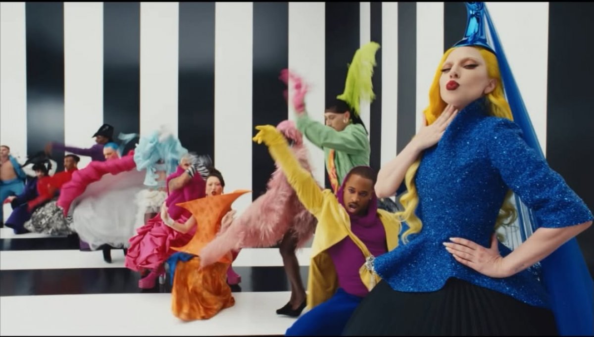 Казахстанка снялась в клипе Леди Гаги (ВИДЕО)