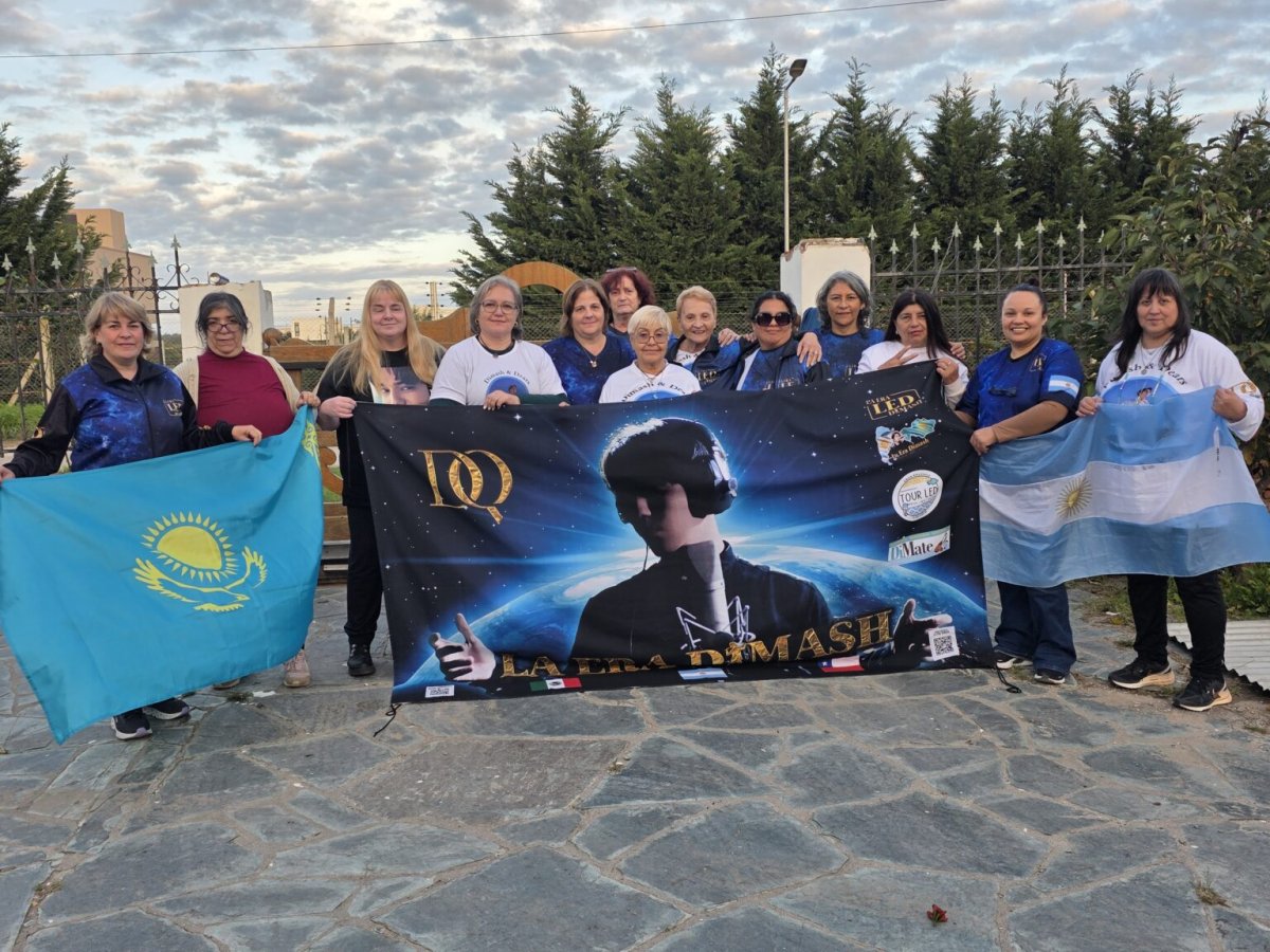 В виде исключения: в честь Димаша назвали музыкальный кабинет в аргентинской школе