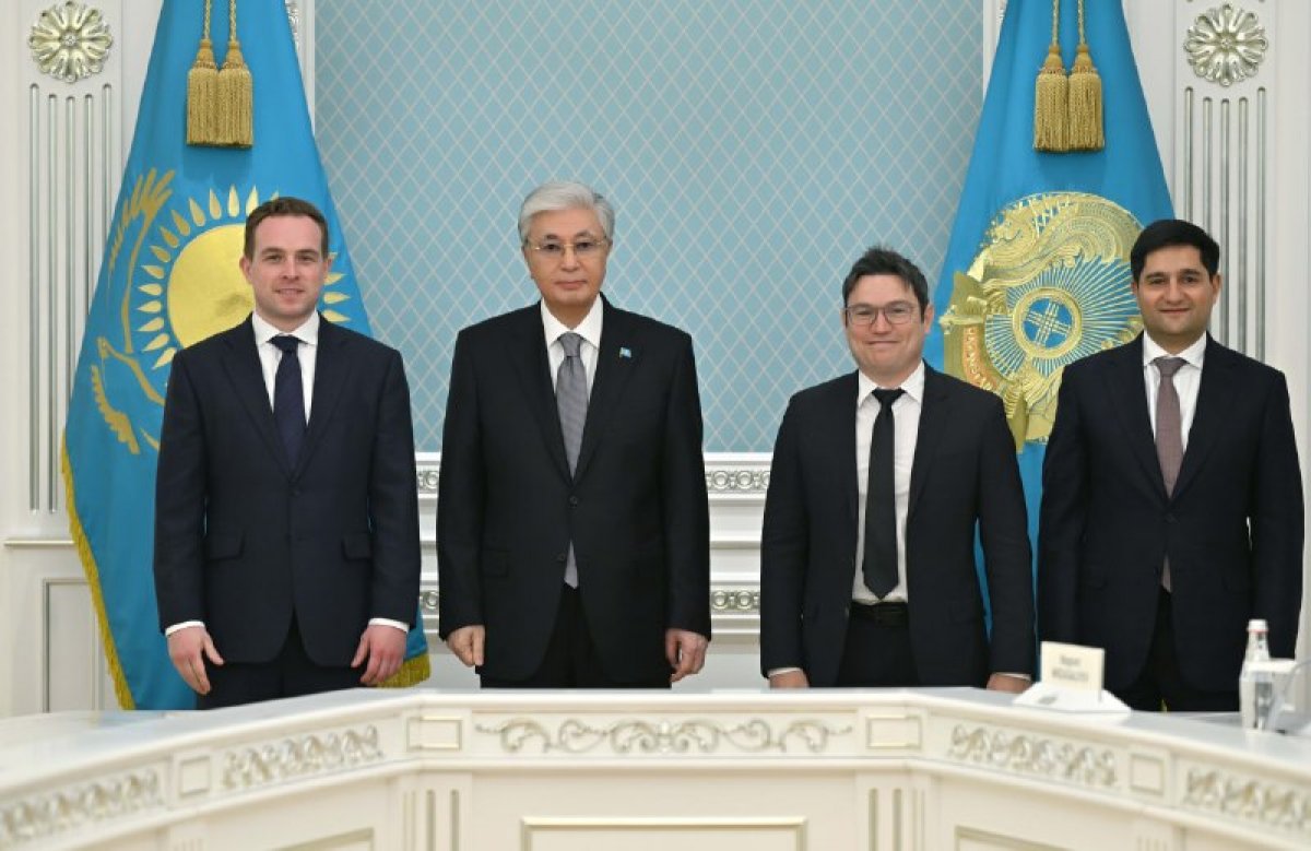 Казахстан делает ставку на ИИ: Токаев встретился с NVIDIA и Firebird AI