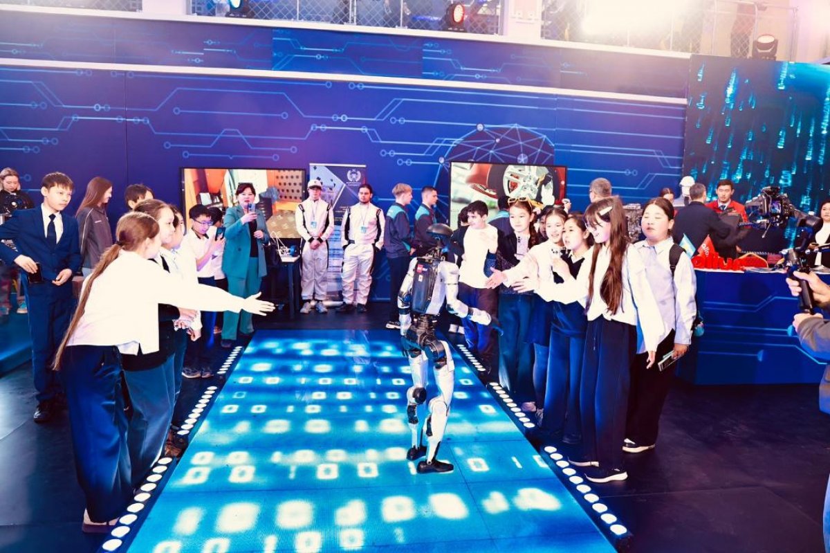 Роботы, ИИ и 10 тысяч гостей: как прошел фестиваль технологий в Костанае