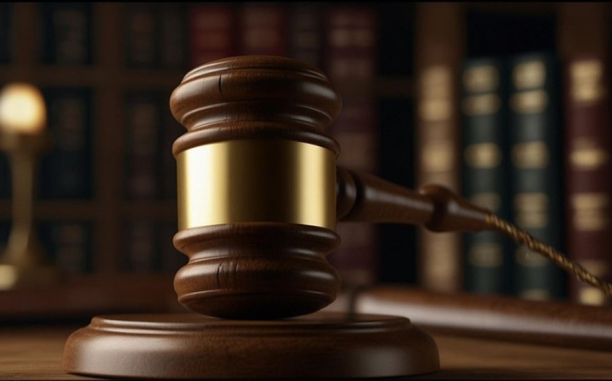 Женщину осудили через 20 лет за связь с 14-летним родственником