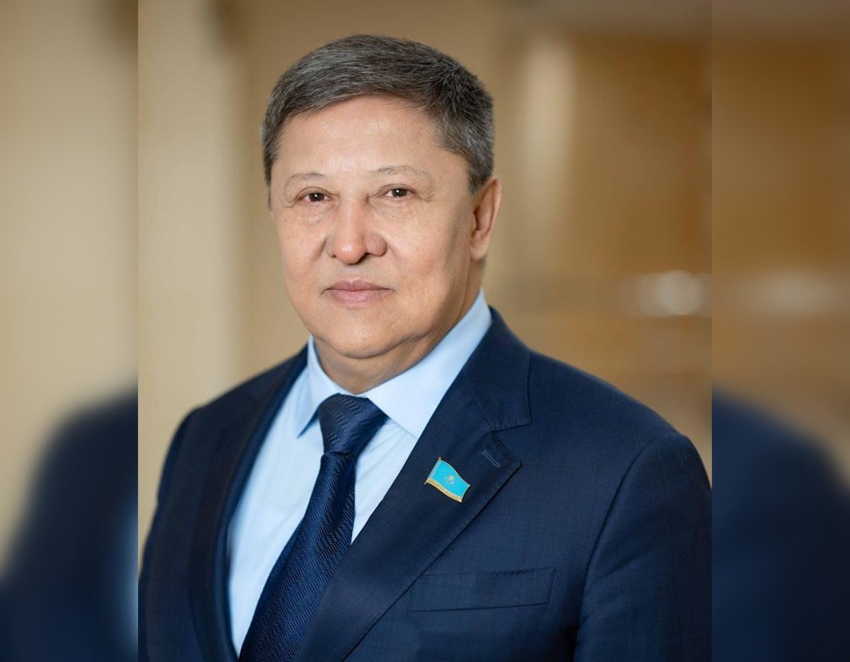 Государственная служба: президентские реформы должны работать в полную силу