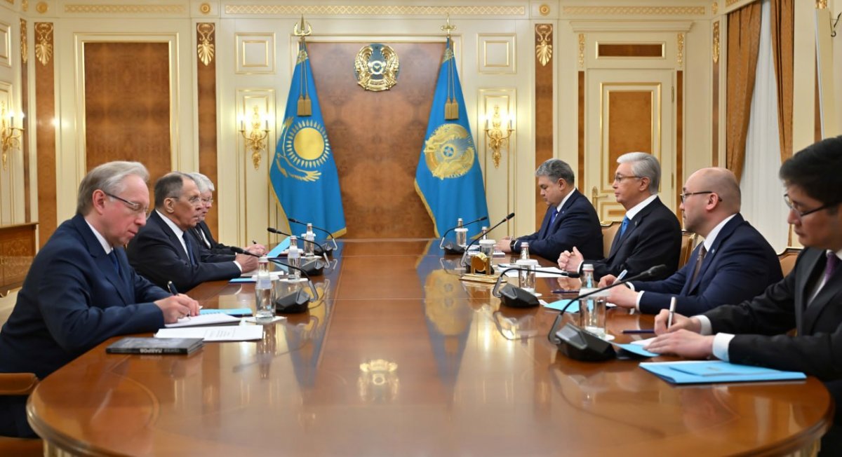 Токаев и Лавров обсудили визит Путина в Казахстан в конце мая