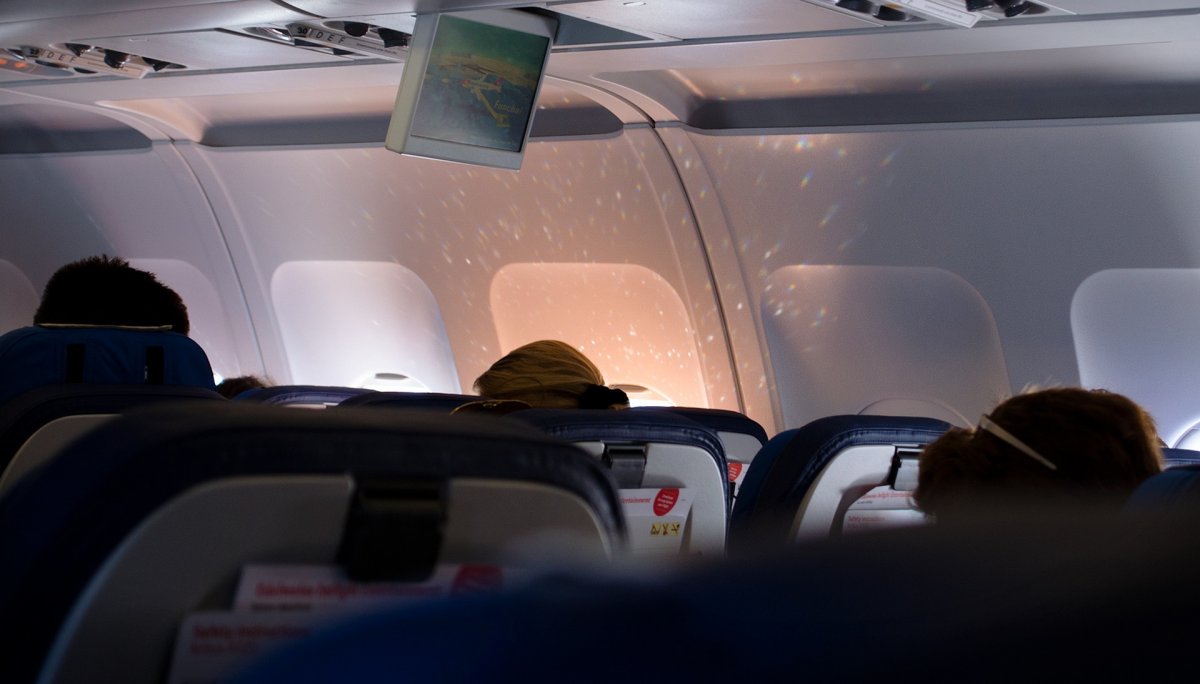 Драка из-за кофты сорвала рейс авиакомпании Air Astana в Таиланд