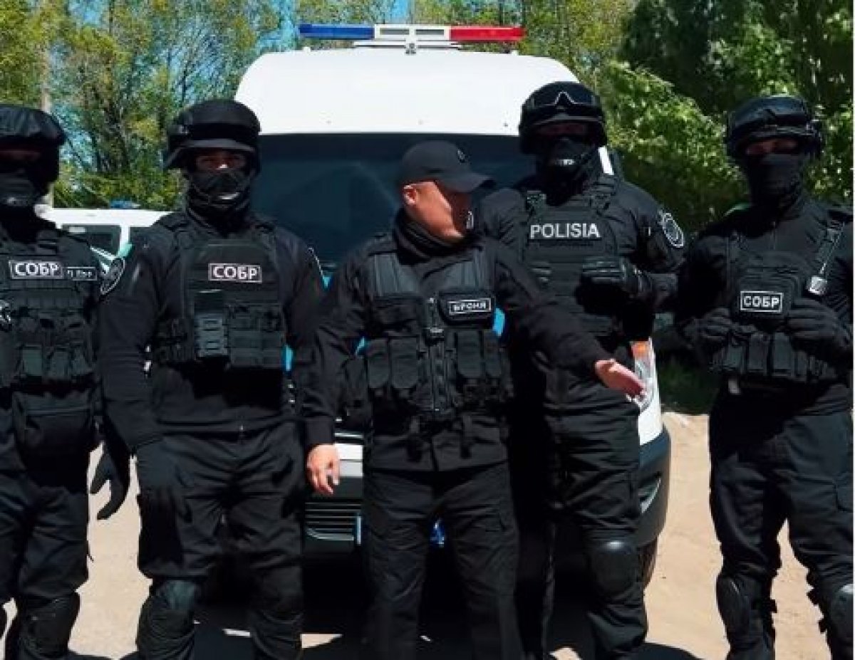 Полиция Костаная перепела хит Barbie Girl в борьбе с закладчиками (ВИДЕО)