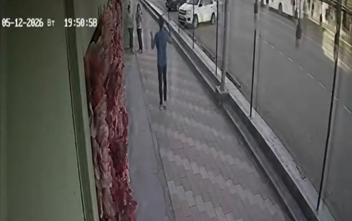 Мужчина ударил девушку по ягодицам и обвинил ее в "провокации" в Атырау