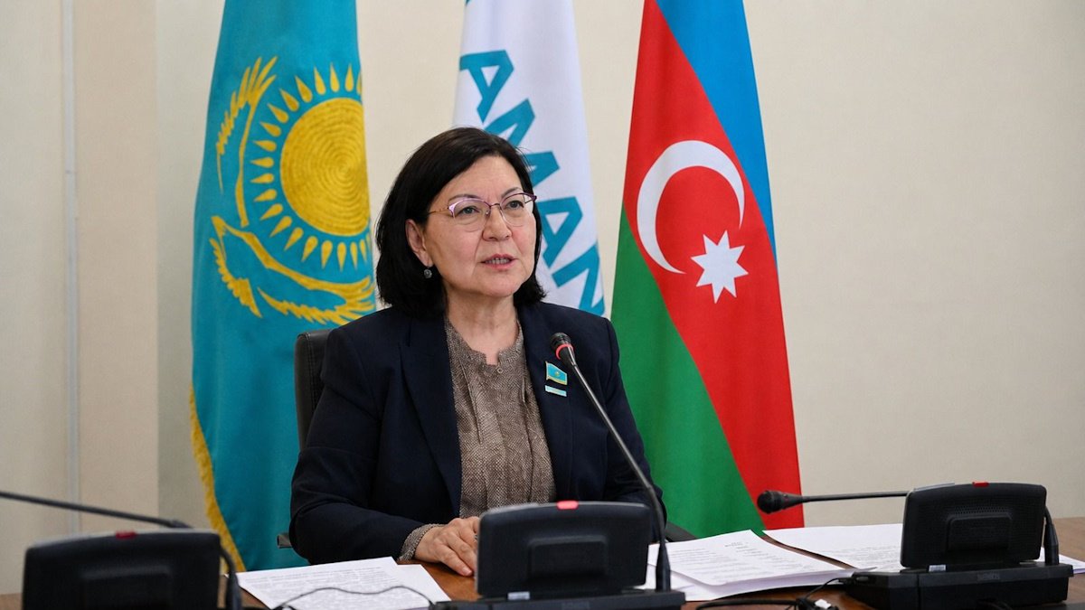 Женское крыло: партия AMANAT укрепляет сотрудничество среди молодежи