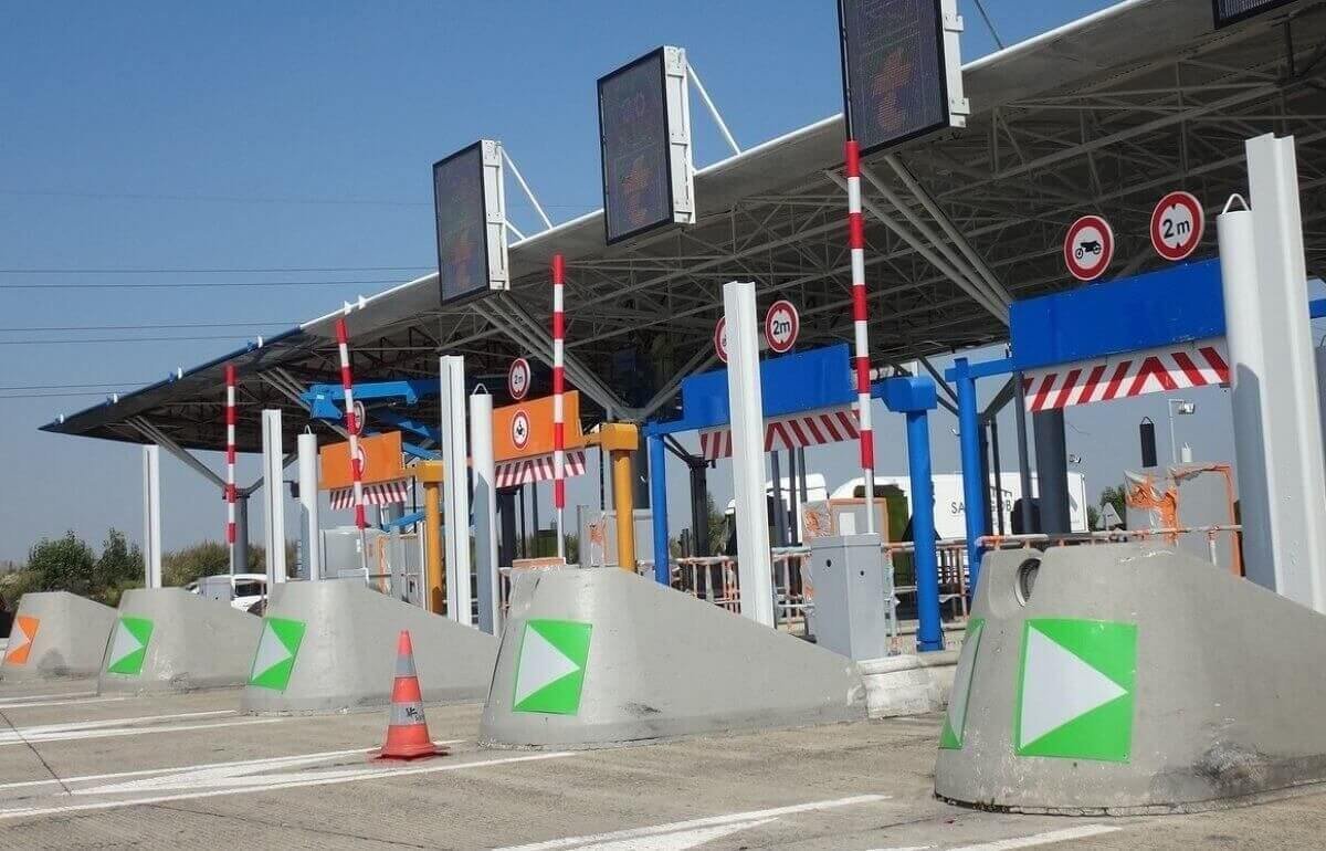 Иностранец пытался пересечь границу Казахстана с паспортом брата