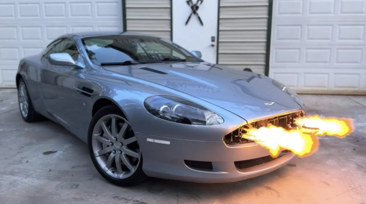 На аукцион выставили Aston Martin DB9 с огнеметами как у Джеймса Бонда