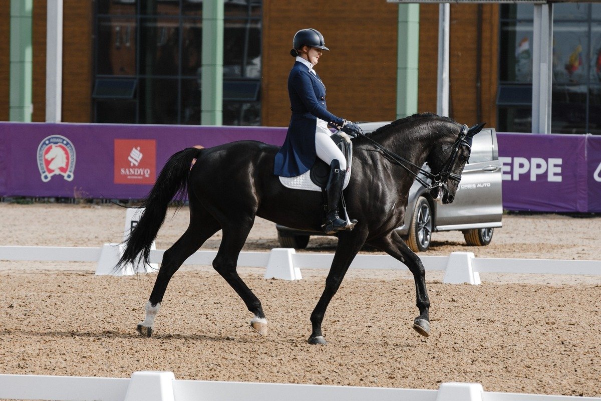 Казахстанка взяла серебро турнира FEI Dressage в Астане