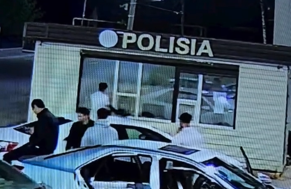 Полицейский пост разбил житель Жамбылской области (ВИДЕО)