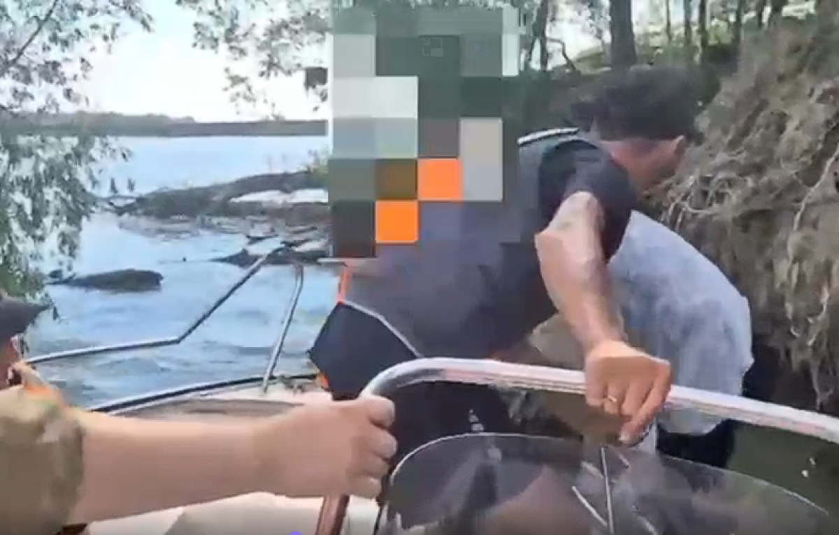 Мужчину унесло течением на пляже в Павлодаре