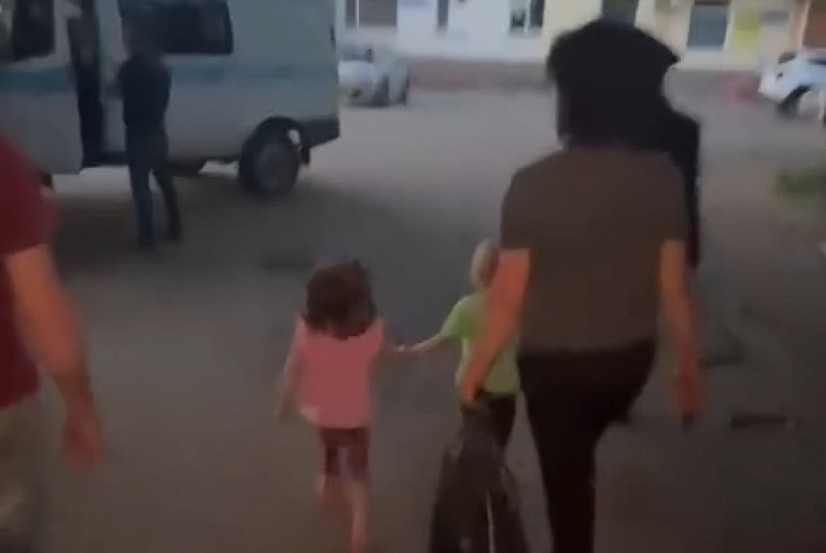 Детей изъяли и поместили в центр адаптации в Петропавловске (ВИДЕО)