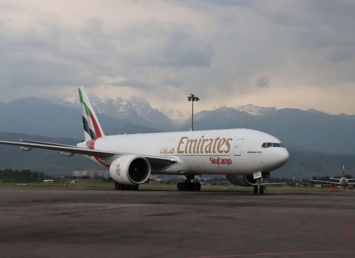 Первый грузовой рейс Emirates SkyCargo прибыл в Алматы