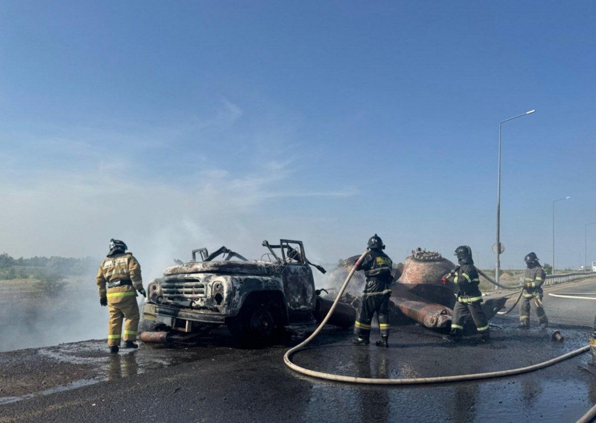 Газовоз сгорел в Астане