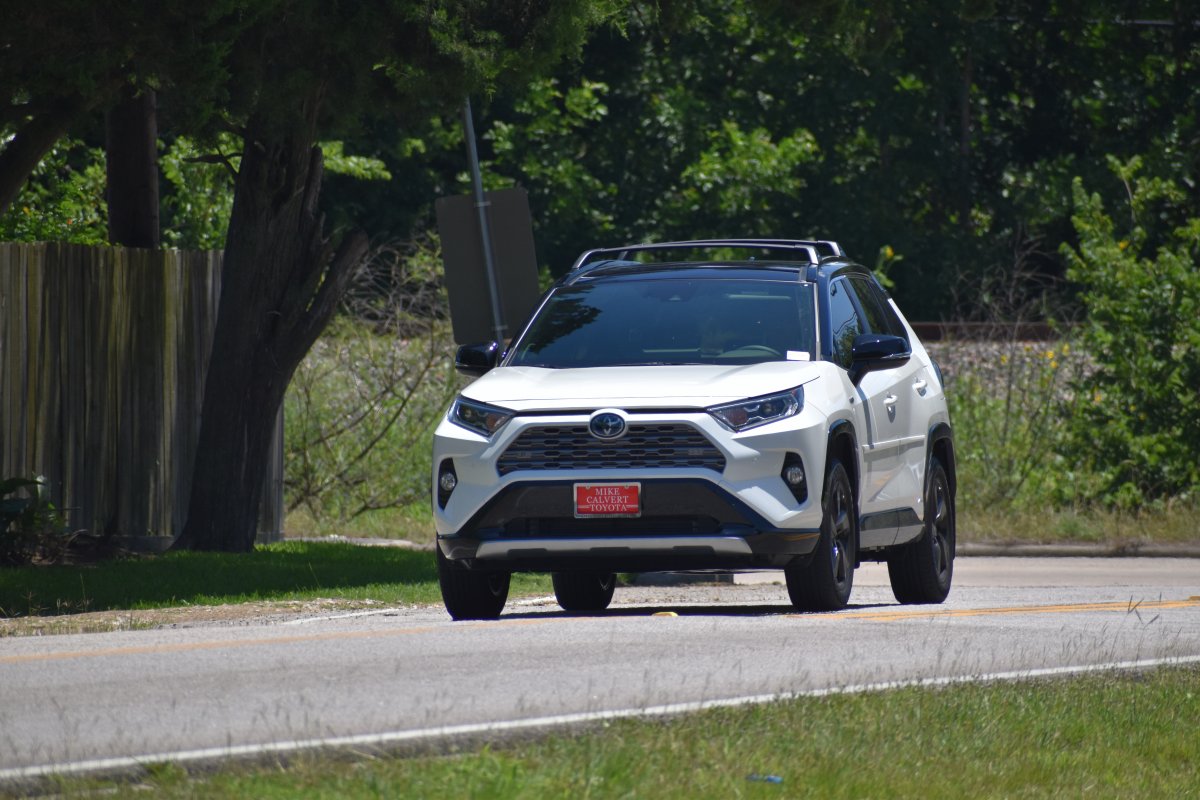 Toyota отзывает автомобили RAV4 в Казахстане