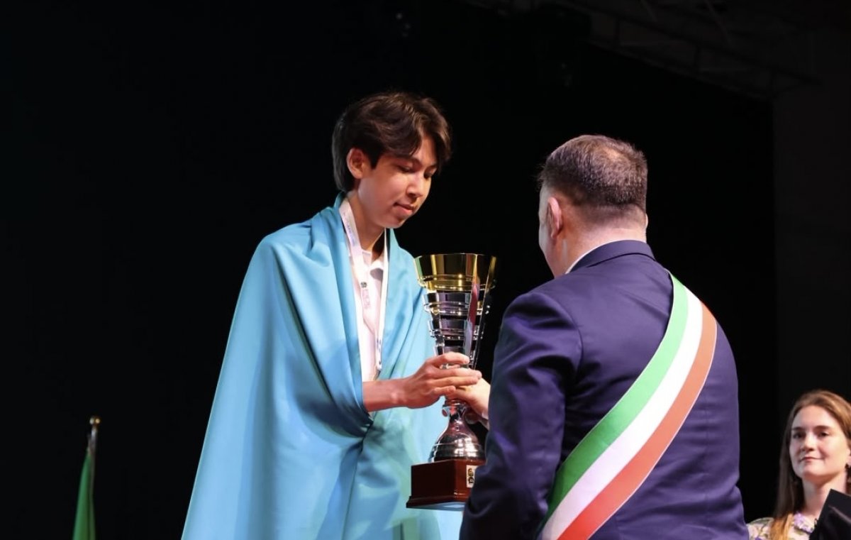 15-летний казахстанец завоевал бронзу на чемпионате мира по шахматам