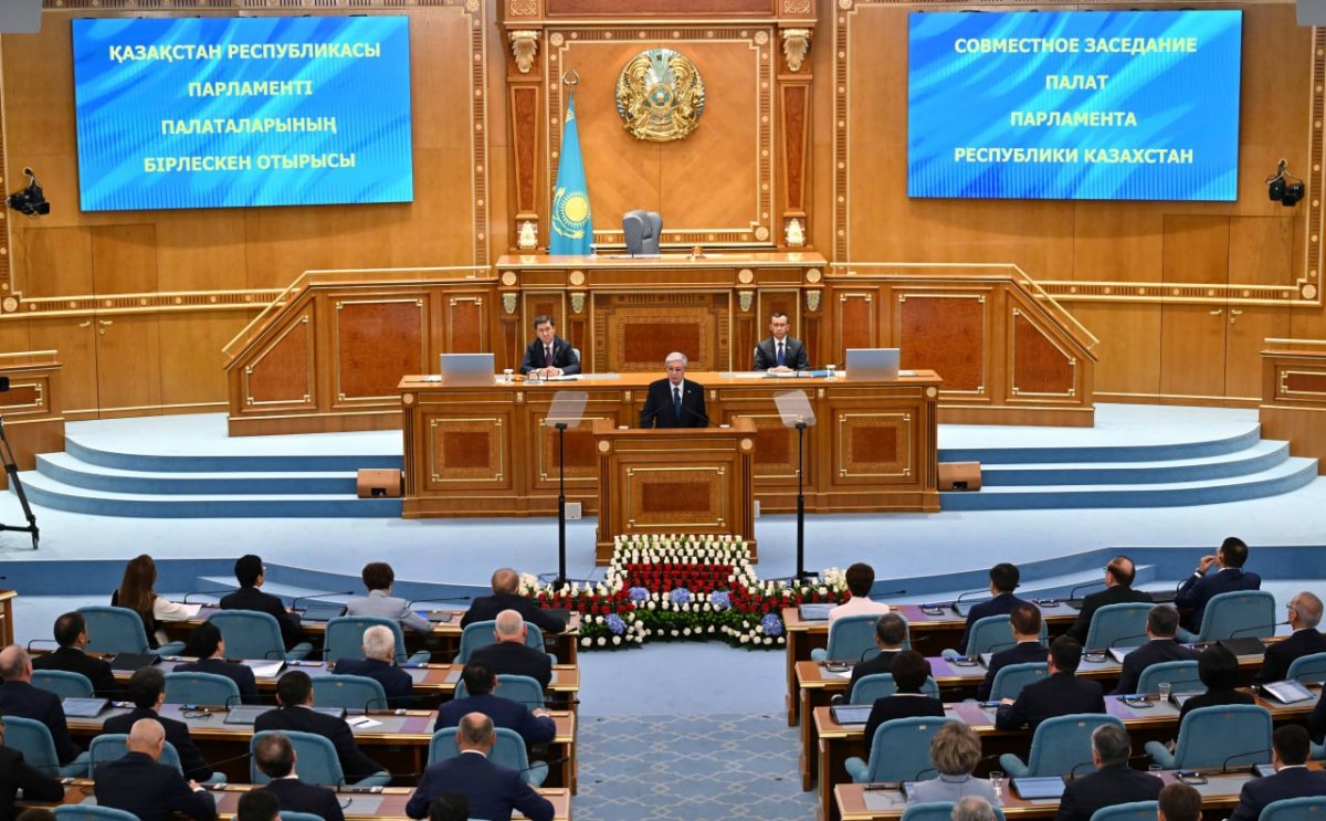 Президент отметил весомую роль Парламента в продвижении социально значимых инициатив
