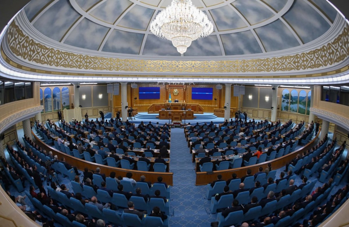 Глава государства поблагодарил депутатов Парламента
