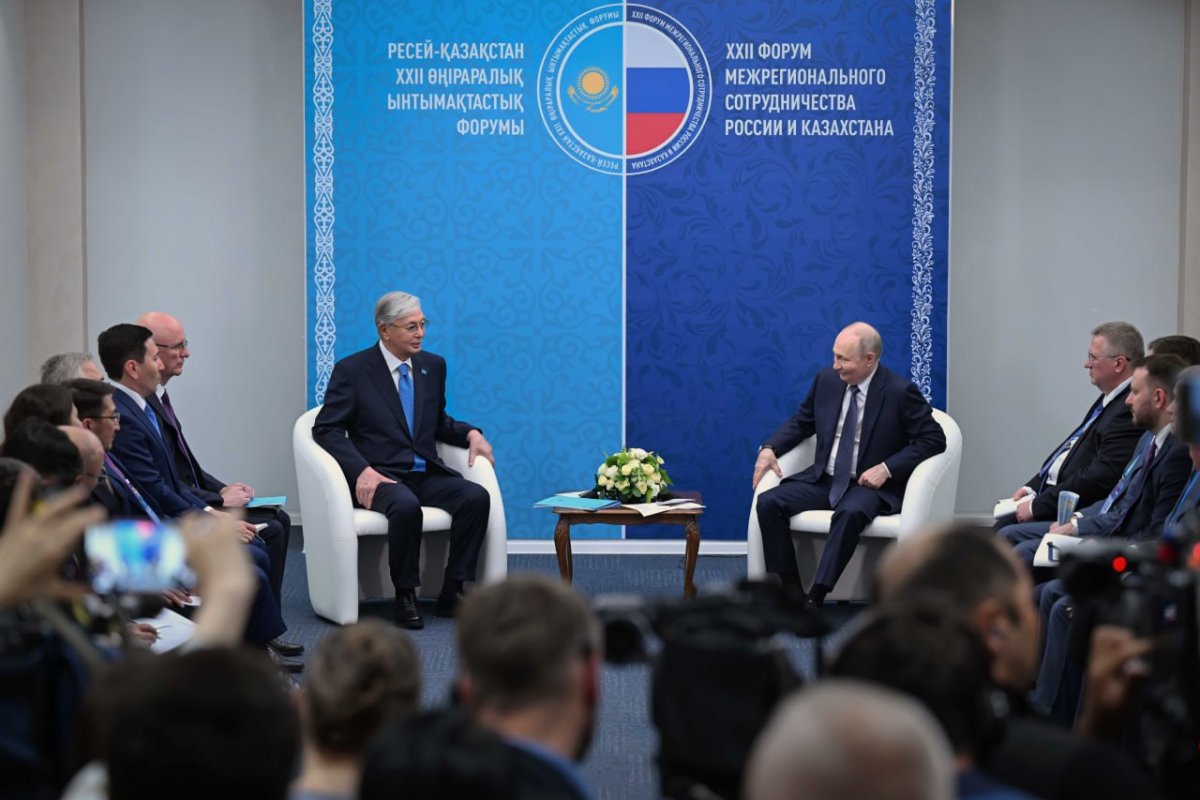 Касым-Жомарт Токаев провел встречу с Владимиром Путиным