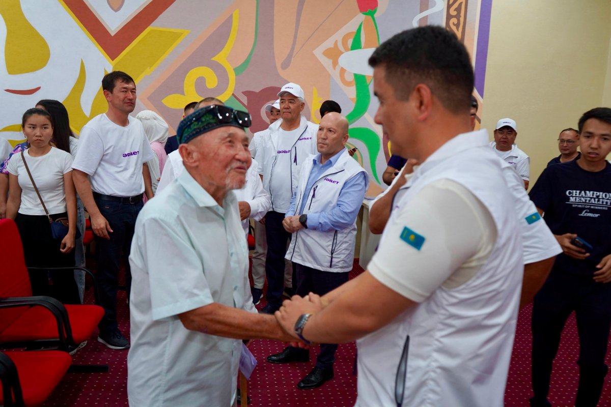 Кандидаты от партии “Әділет” провели встречи в Алматы, Астане и Туркестане