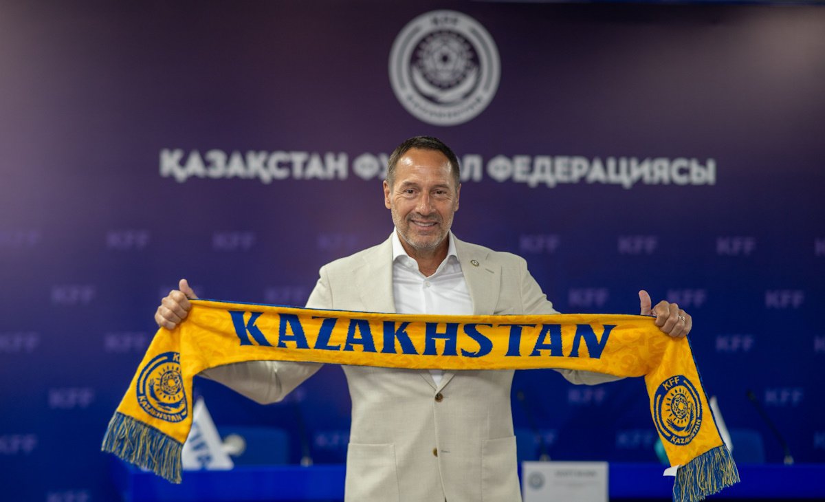 Кто возглавил сборную Казахстана по футболу