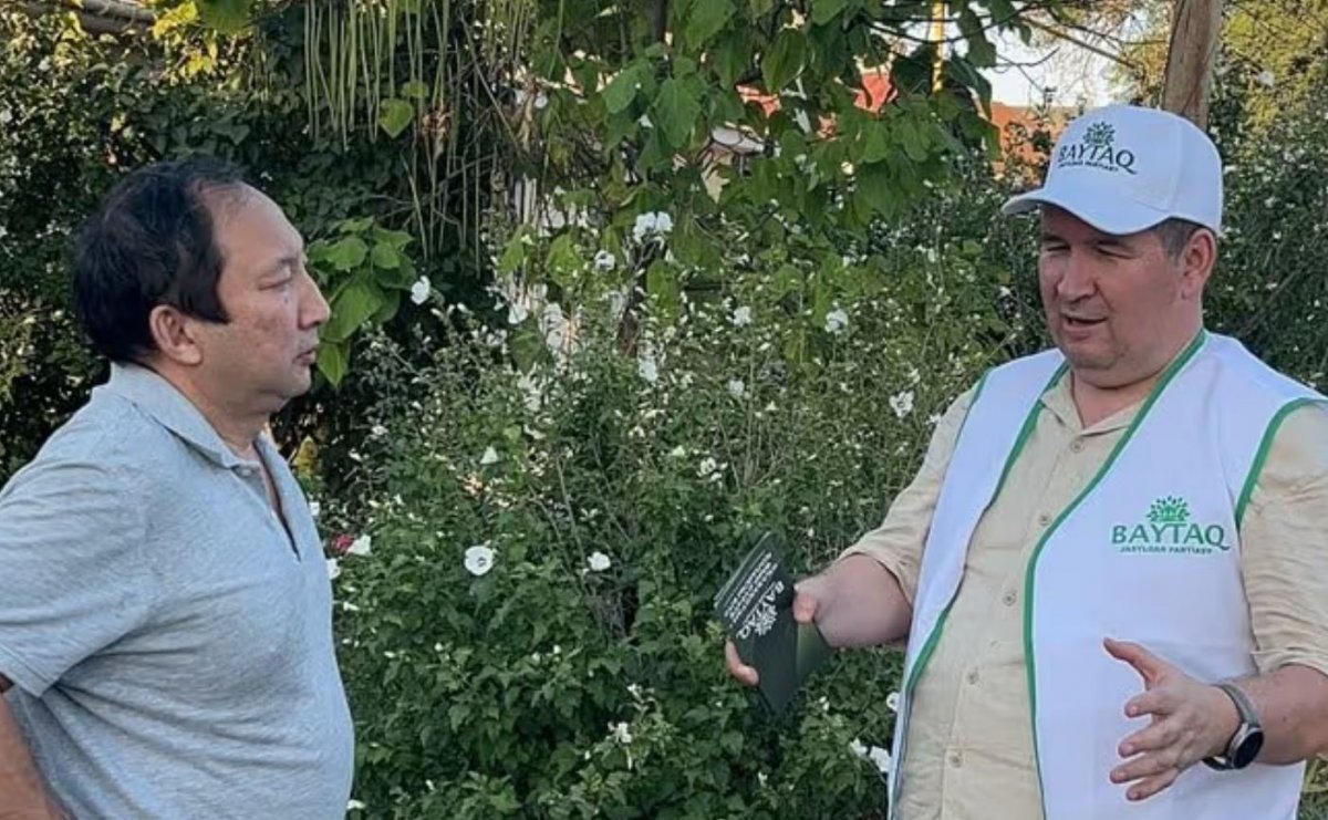 Запах стоит постоянно: жители Шымкента пожаловались кандидату “Байтақ” на невыносимую проблему