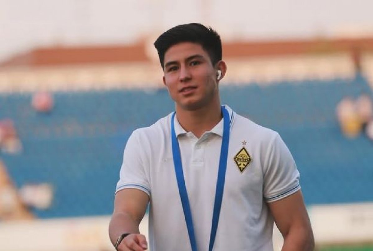 Дастан Сатпаев празднует свое 18-летие