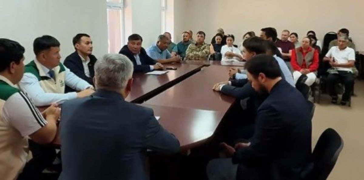 Охрана природы и экотуризм: партия "Ауыл" встретилась с коллективом нацпарка в Каркаралы