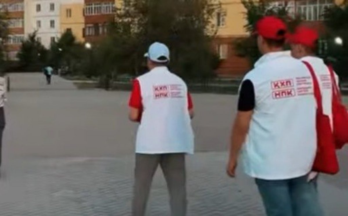 НПК провела информационную работу с жителями вдоль аллеи "Астана" в Балхаше