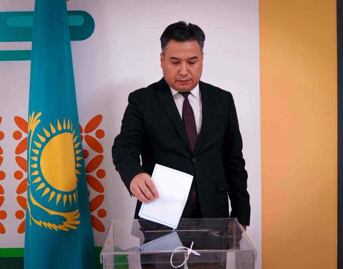 "Считаю своим гражданским долгом": министр труда принял участие в выборах в Астане