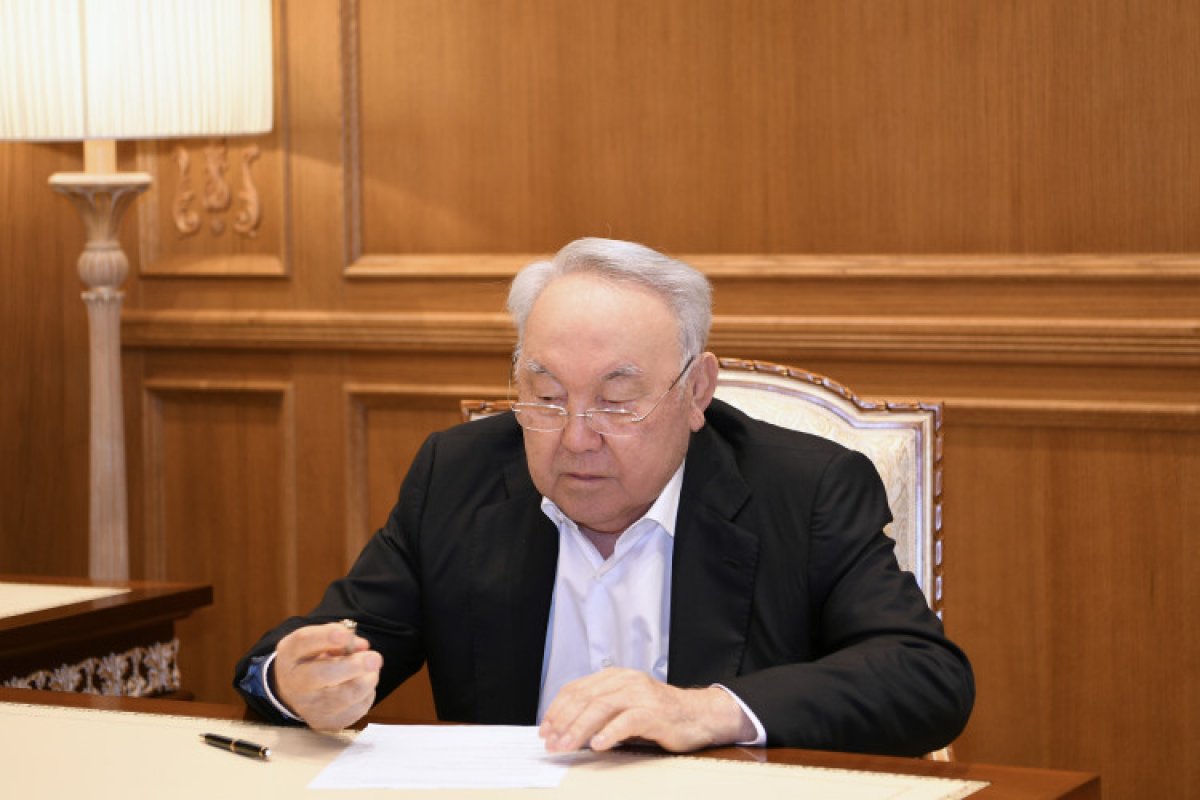 Нурсултан Назарбаев принял участие в выборах депутатов Курултая