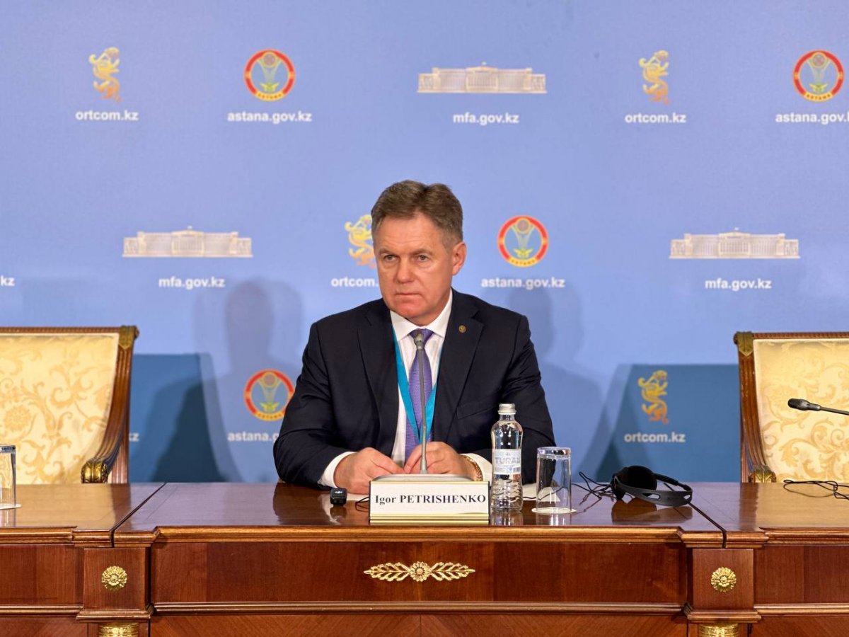 Глава миссии СНГ похвалил активность молодежи на выборах в Курултай