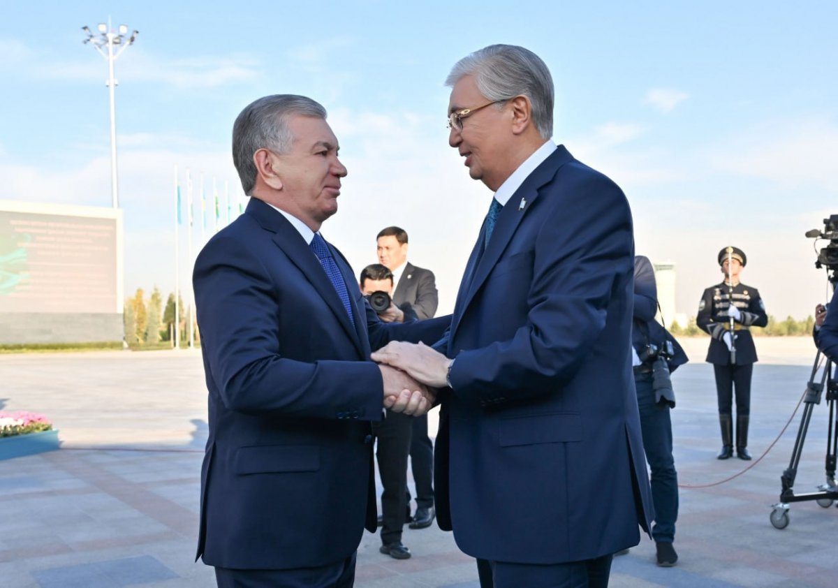 Президент Узбекистана сердечно поздравил президента Казахстана