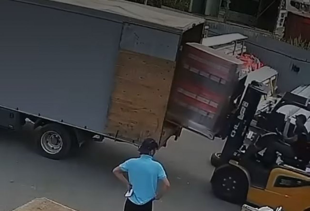 Сами загрузили товар мошенникам: в Уральске едва не украли стройматериалы на 10 млн тенге
