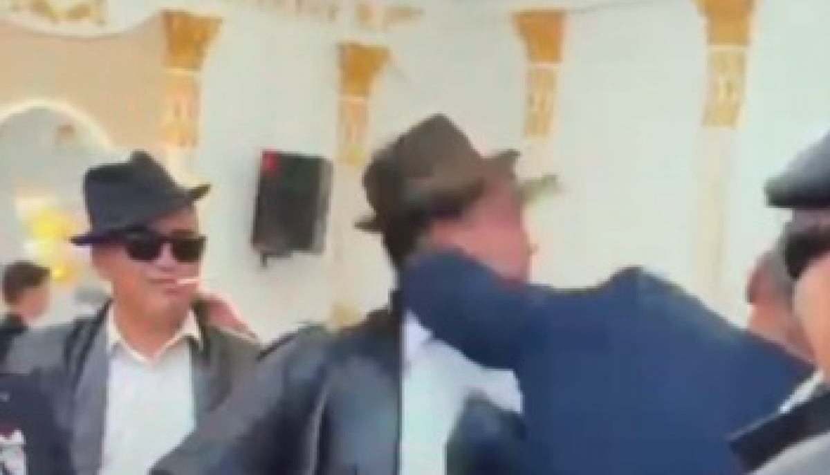 Свадебный розыгрыш закончился избиением в Уральске (ВИДЕО)