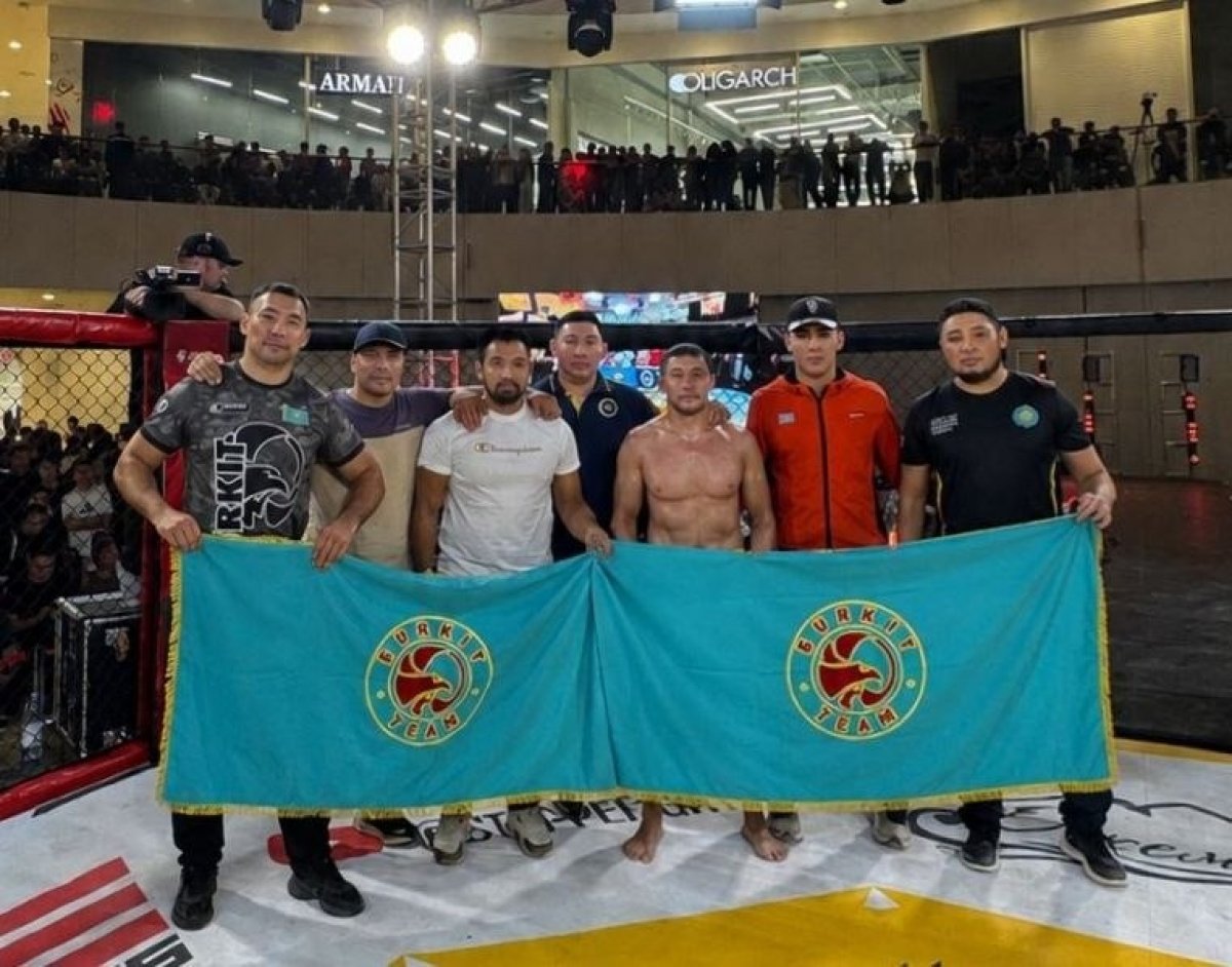 Боец Burkit Team одержал победу на международном турнире