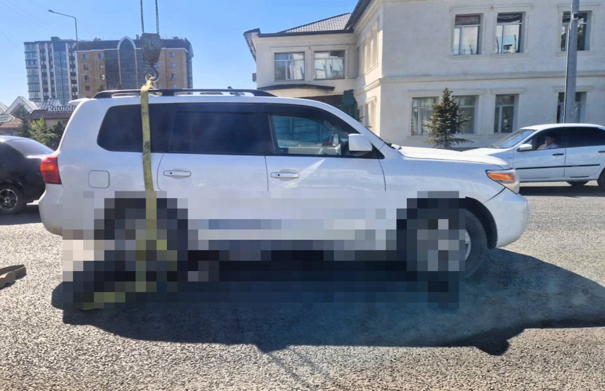 69-летняя женщина погибла под колесами Toyota Land Cruiser в Семее