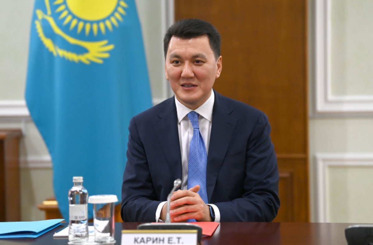 Ерлан Карин поручил улучшить работу контакт-центров