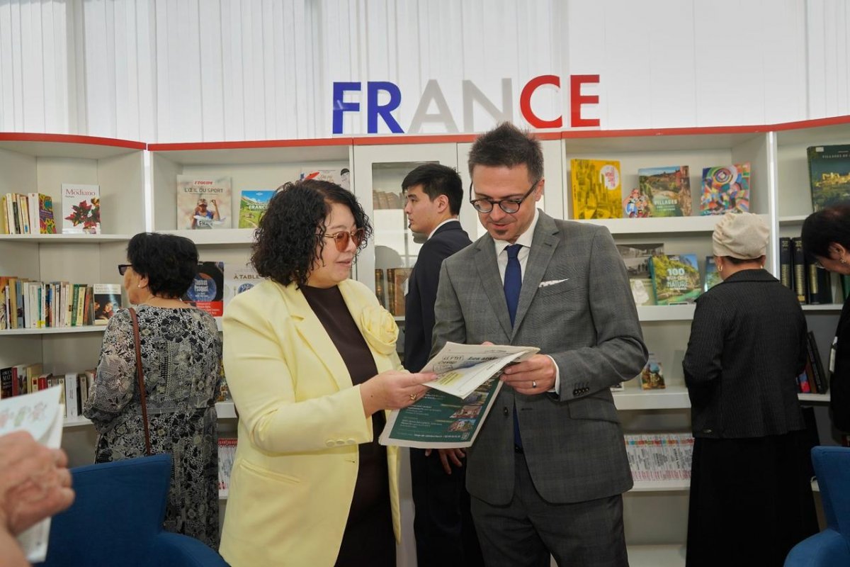 Книжный уголок Франции открыли в Национальной библиотеке Казахстана