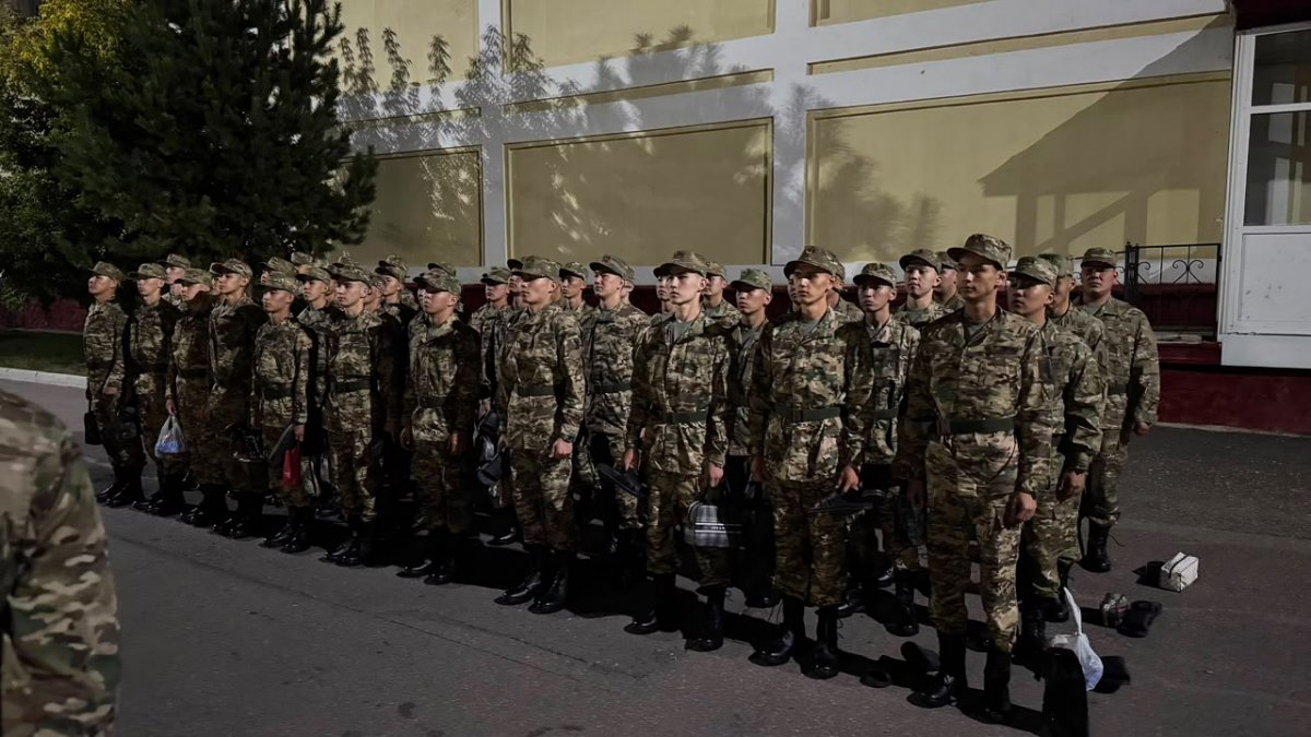45 новобранцев прибыли из Алматы в столичную бригаду Нацгвардии